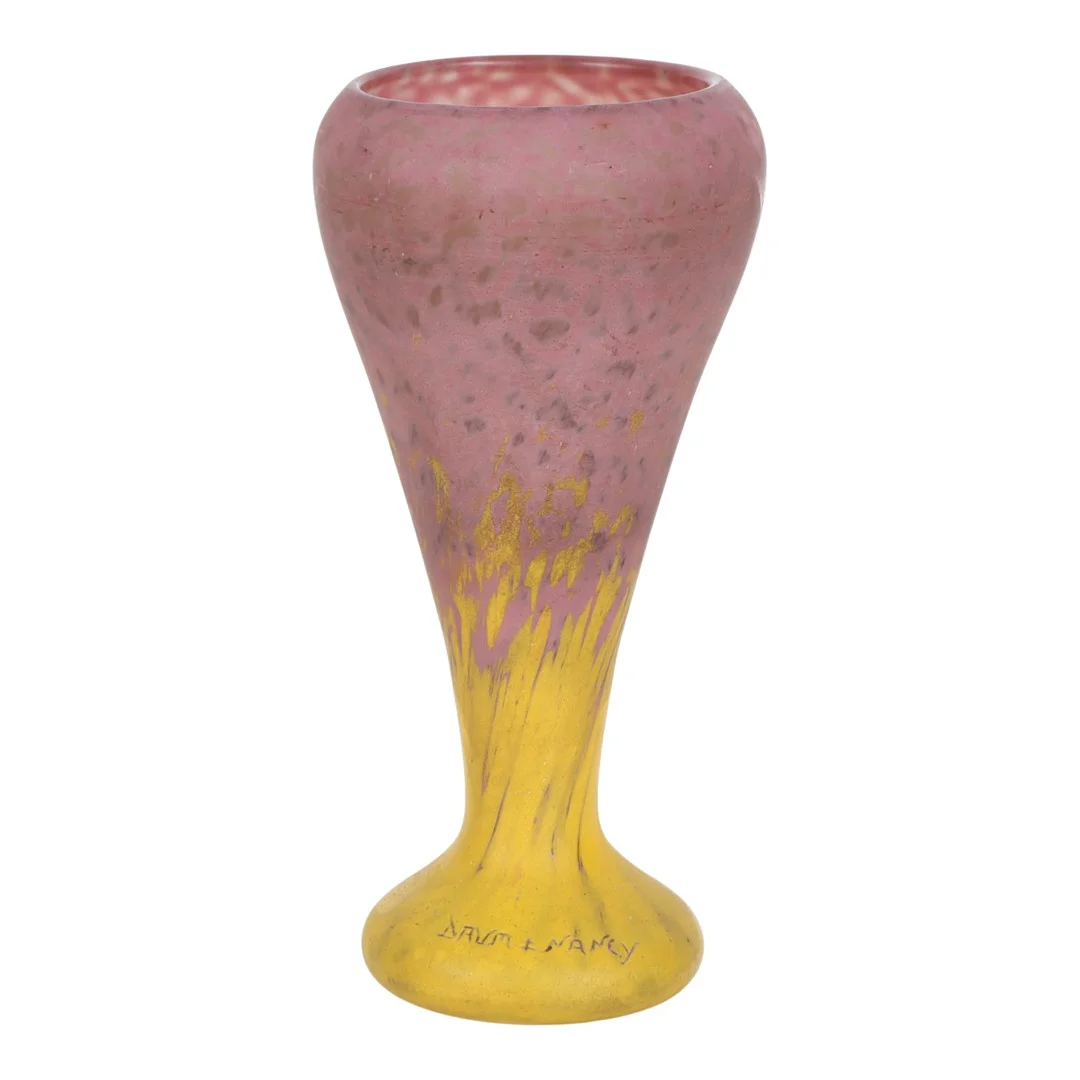 DAUM NANCY. Vase af gult og rosa glas, ca. 1930. — Art glass — Bidstrup Auktioner