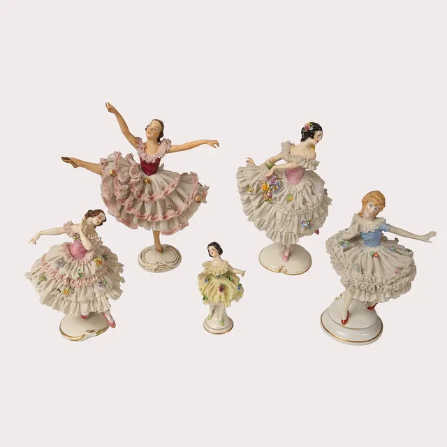FIGURINER, porslin, ballerinor med blomsterkjolar, 5 stycken, Tyskland.