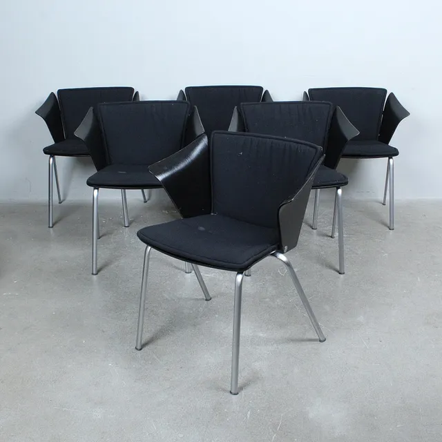 VICO MAGISTRETTI. Fritz Hansen, Sechs Stühle, Modell '' VM3 '' , 1990er.
