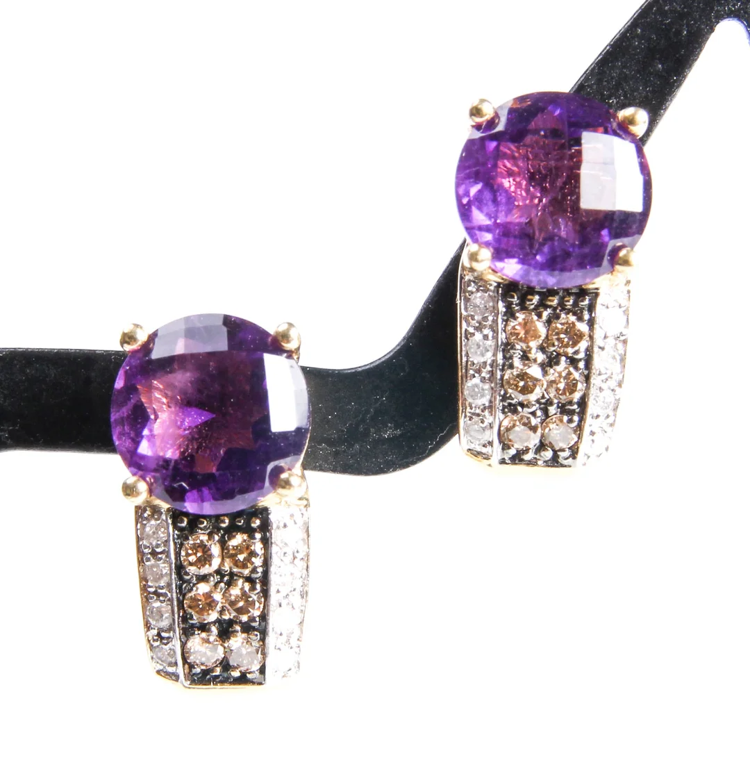 A pair of amethyst and diamond earrings in 14 kt. gold (2) — Jewellery/Earrings — Lauritz
