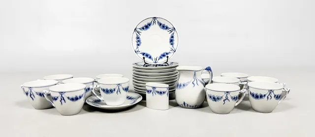 BING & GRÖNDAHL. SERVISDELAR, 26 delar, porslin, "Empire", Danmark.