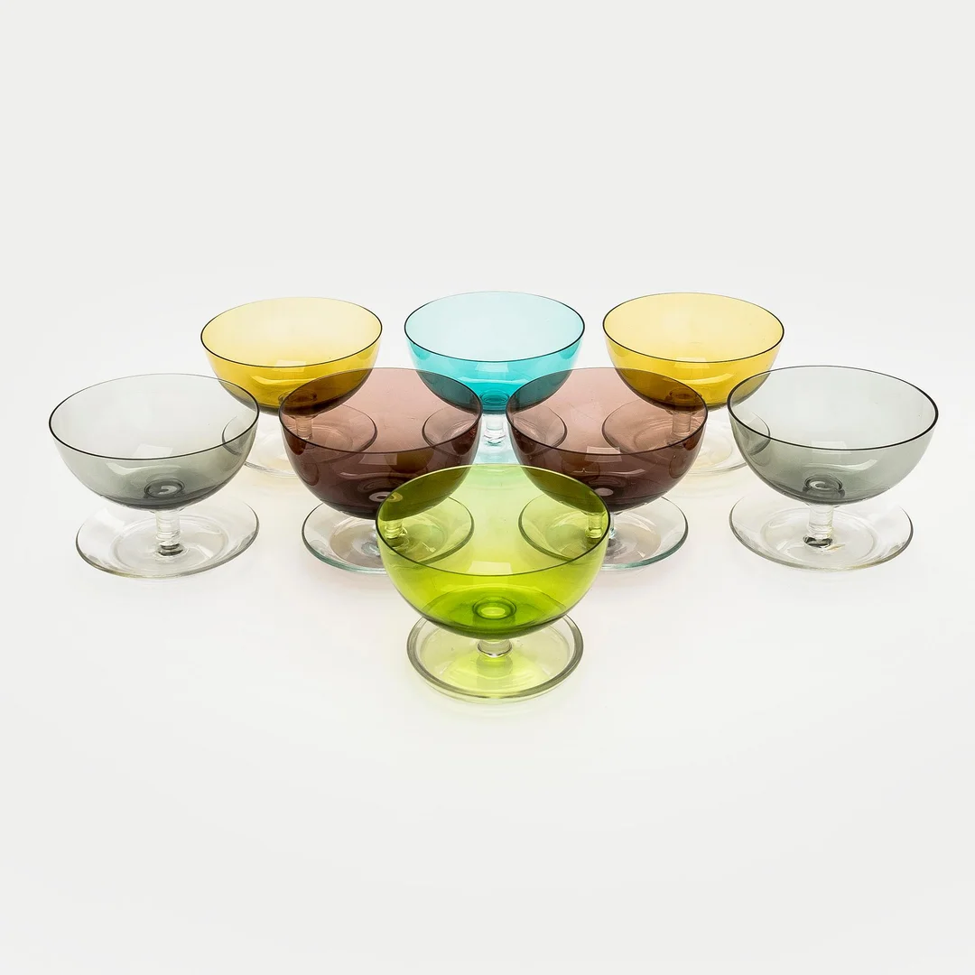Saara Hopea, dessertskålar, 8 st, modell 1344. Nuutajärvi Notsjö 1950/60-tal. — Glas/Servisglas — Bukowskis