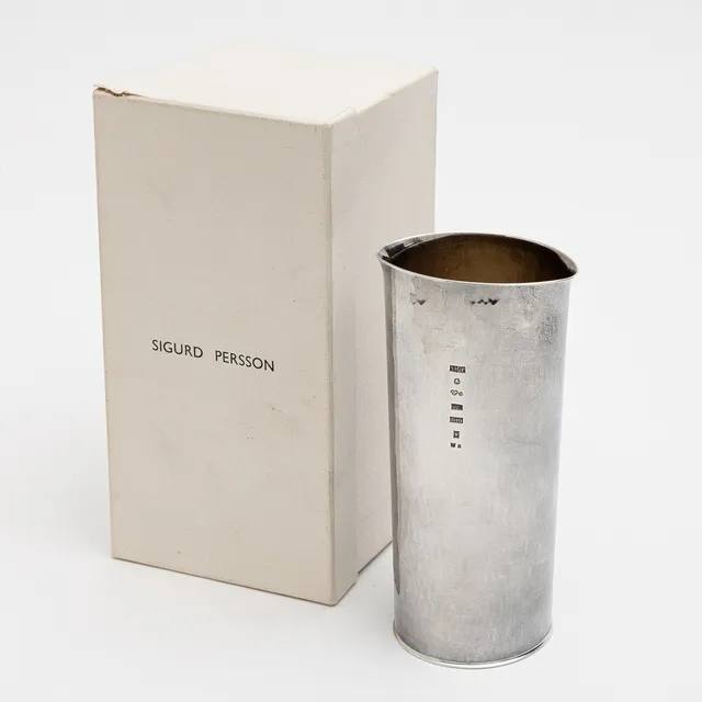 SIGURD PERSSON. Vas, sterlingsilver, hamrad yta, Ädelsmed Sigurd Persson Design AB, Stockholm, 1978.