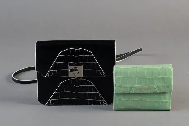 Emporio Armani. Crossbody taske samt pung, ubrugte (2)