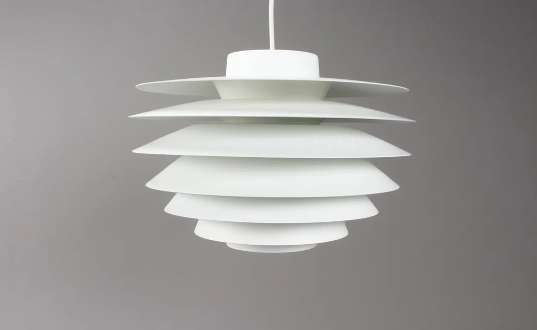 Sven Middelboe. Verona pendel, str. 400, hvid — Lamps and lighting/Pendant lights — Lauritz