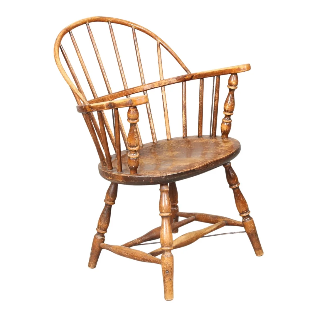 Windsor stol af mahogni og bøg, 1900-tallets begyndelse. — Armchairs & Chairs — Bidstrup Auktioner