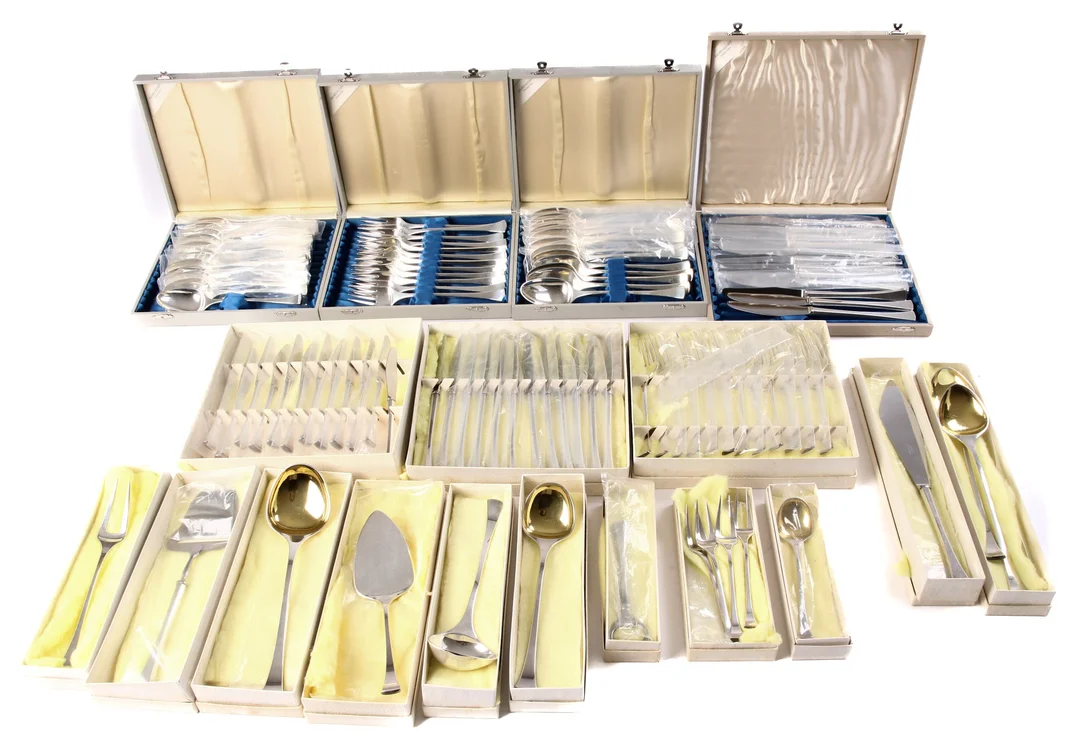 Hans Hansen: 'Kristine', sterling silver cutlery. (98) — Silver, bronze, copper and pewter/Silver flatware — Lauritz