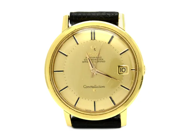 OMEGA, Constellation, Chronometer, Cal 561, Serie nr. 24440809, Ref nr. BA 168.004, Boett nr. 168.004/14, herrur, 35,5 mm, 18K guld, automatisk, plexiglas, datum, skadad urtavla, läderband, ca 1966.