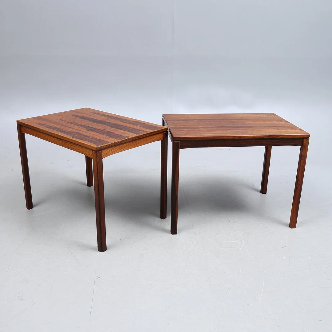 SIDOBORD, ett par, jakaranda, 1960-tal. — Tables — Auktionshuset Kolonn