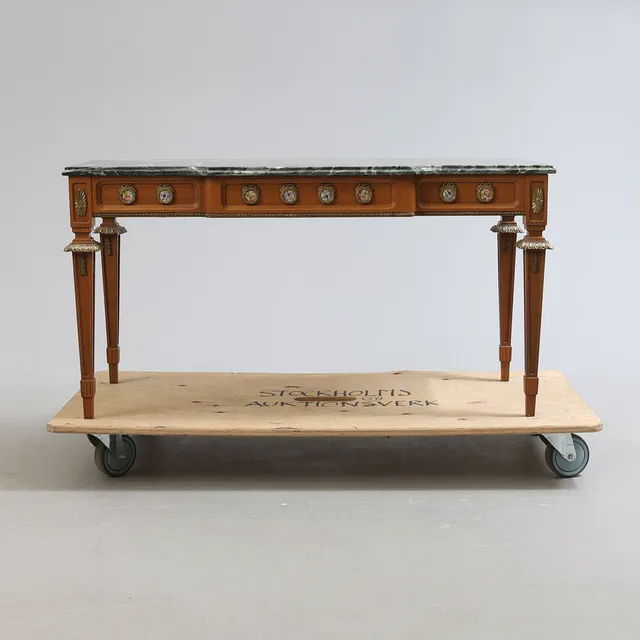 BORD, Louis XVI-stil, 1900-tal.