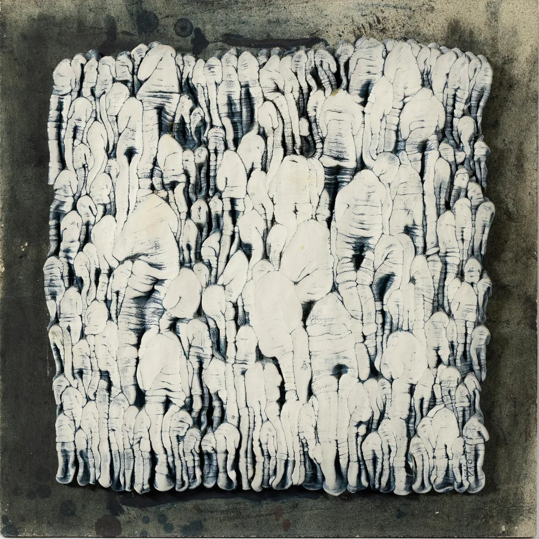 Ulla Viotti, Relief, lergods. — Keramik & Porslin/Skandinaviskt — Bukowskis