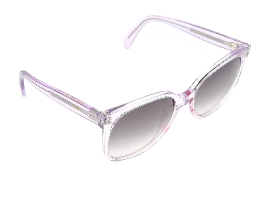 SOLGLASÖGON, CELINE, CL401641 78F 5819 145 2A, transparenta ljus lila bågar, tonat glas, fodral. — Accessoarer/Solglasögon — Kaplans