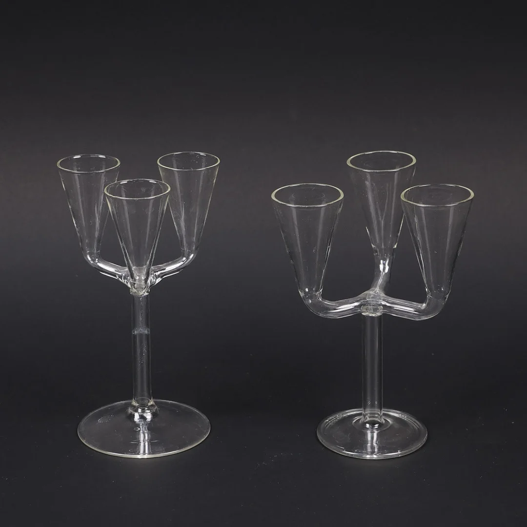 SNAPSGLAS, 3-armade, möjligen Trelleborgs Glasbruk, 2 st. — Utility glass — Markus Auktioner