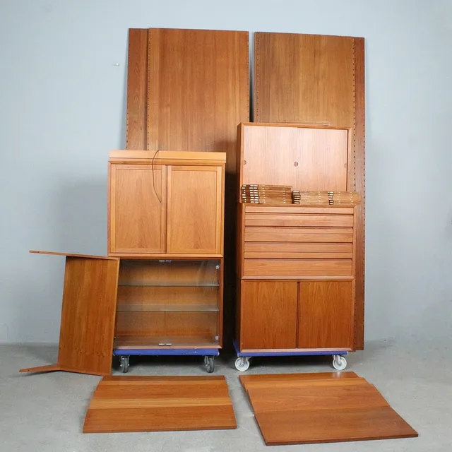 POUL CADOVIUS. Modulares Regalsystem 'Royal System', Dänemark, 1970er Jahre.