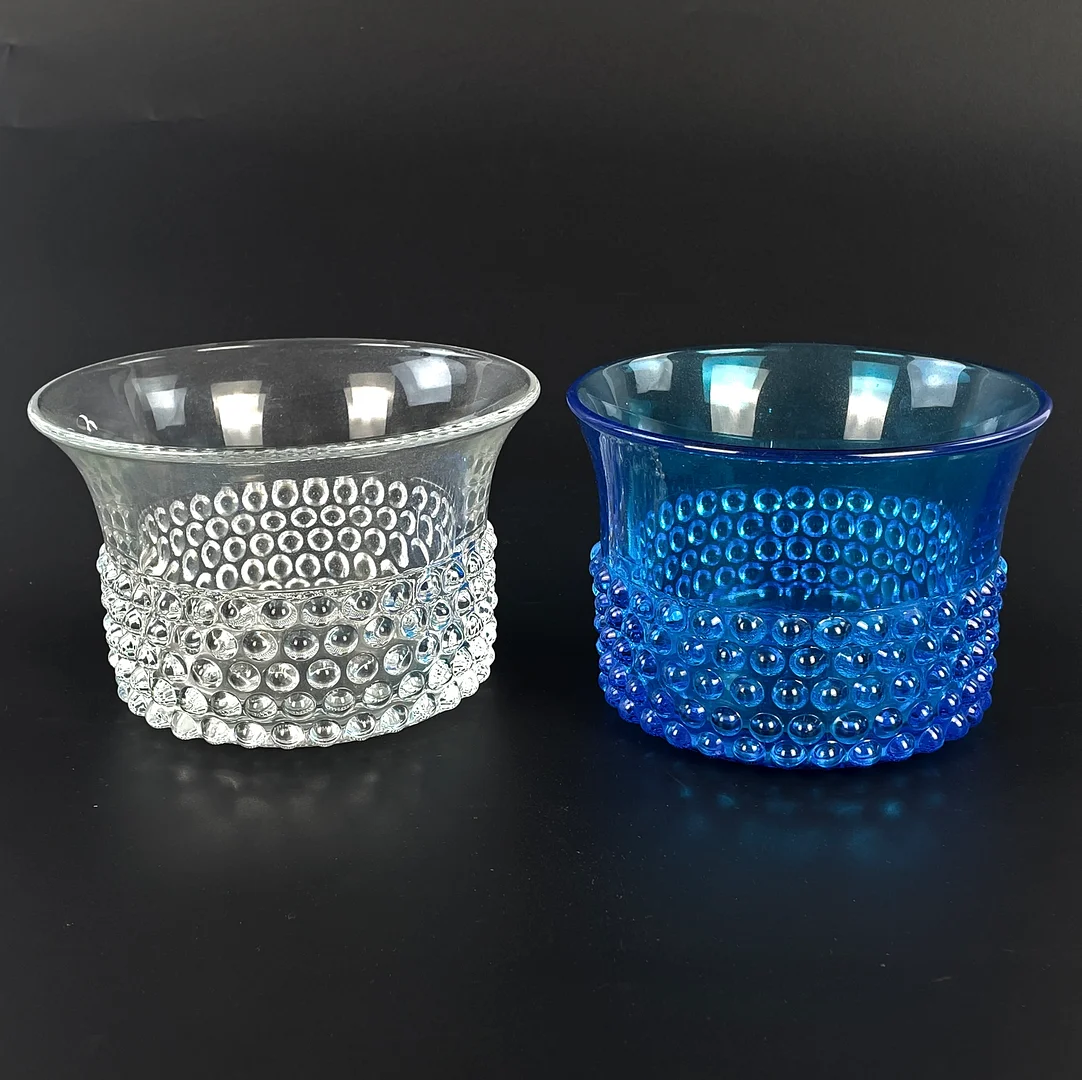 SAARA HOPEA. Ytterfoder/skålar, 2 st, glas, "Nyppylä/Krokus", Nuutajärvi, Finland. — Utility glass — Roslagens Auktionsverk