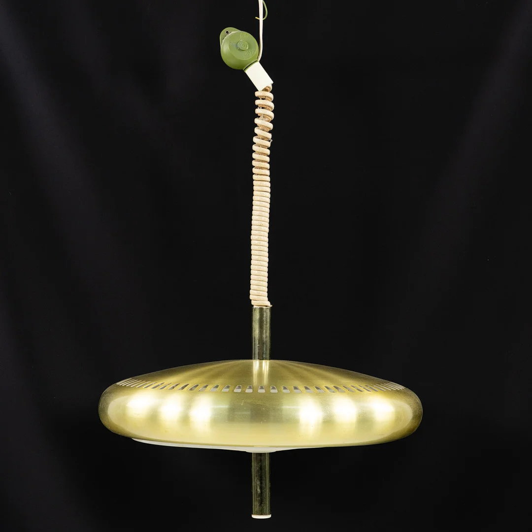 HANS-AGNE JAKOBSSON. Taklampa, "Lilux", guleloxerad metall, 70/80-tal. — Ceiling lights — Karljohan Auktioner