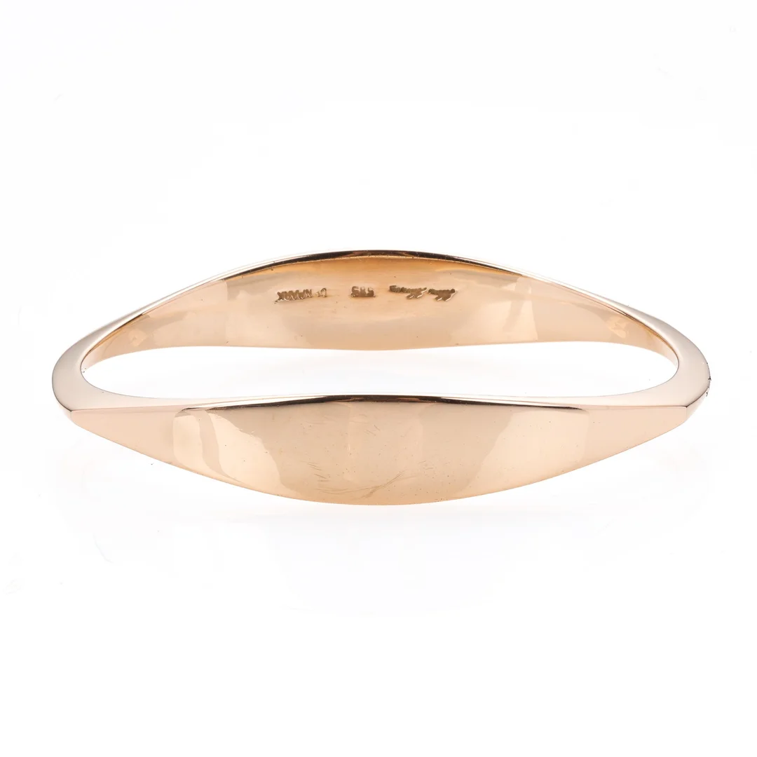 Hans Hansen: A bangle of 14k gold. Weight 34.9 g. Inner circumference 18.5 cm. — Jewellery/Bracelets — Lauritz