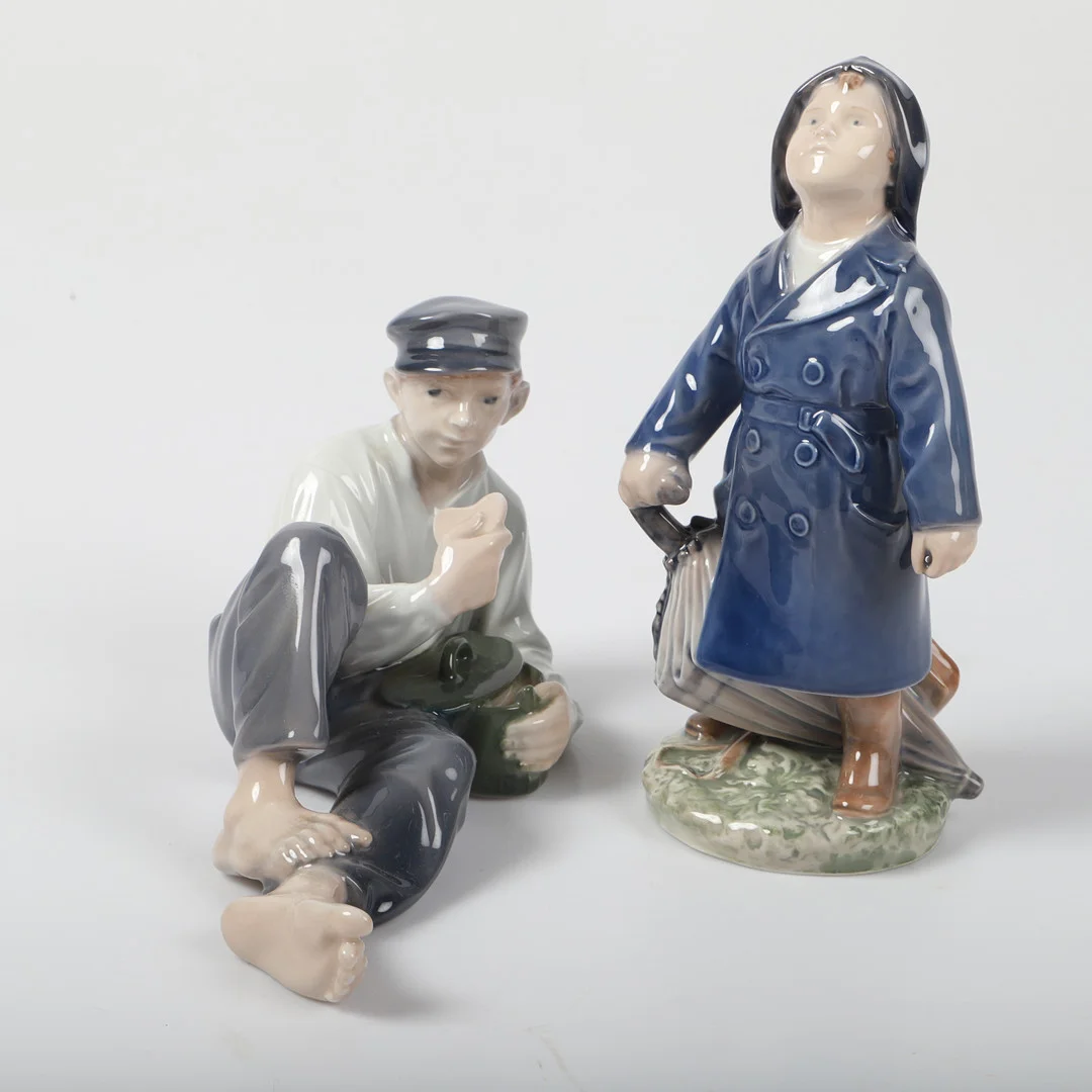 FIGURINER, 2 stycken, porslin, Royal Copenhagen, Danmark. — European — Helsingborgs Auktionskammare