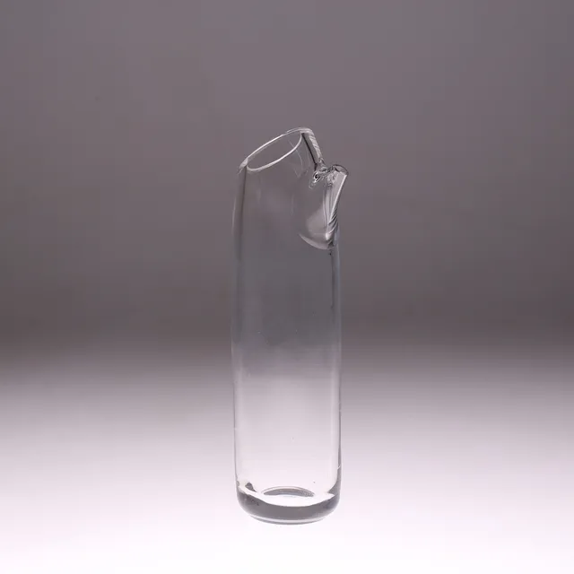 VICKE LINDSTRAND. karaff, glas, Kosta, signerad.