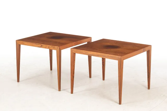 Severin Hansen for Haslev Møbelfabrik. Two square coffee tables/lamp tables of rosewood, model 32 (2)