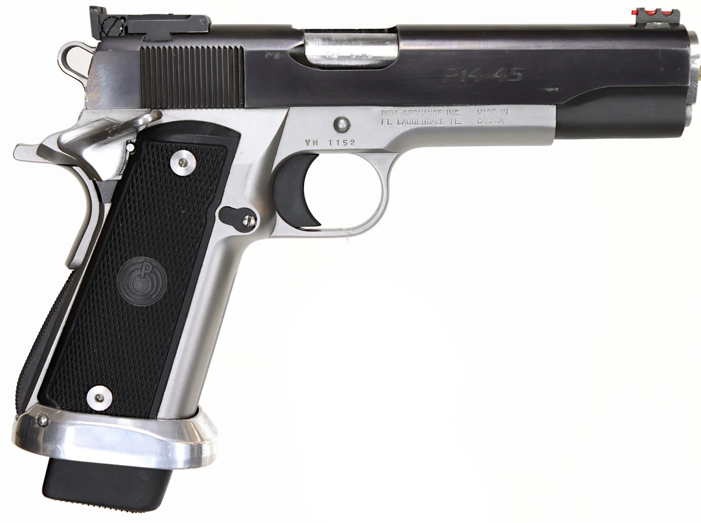 132. PISTOL, Halvautomatisk, fabrikat Para Ordonance, modell P14-45, kaliber .45 ACP, tillv.nr VH1152, se-nr SE0145069. — Pistols — Walter Borg