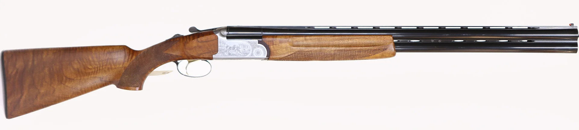 629. HAGELGEVÄR, italienskt, Enkelskott, fabrikat Classic, kaliber 12/76, tillv.nr 63104, se-nr SE0252745. — Shotguns — Walter Borg