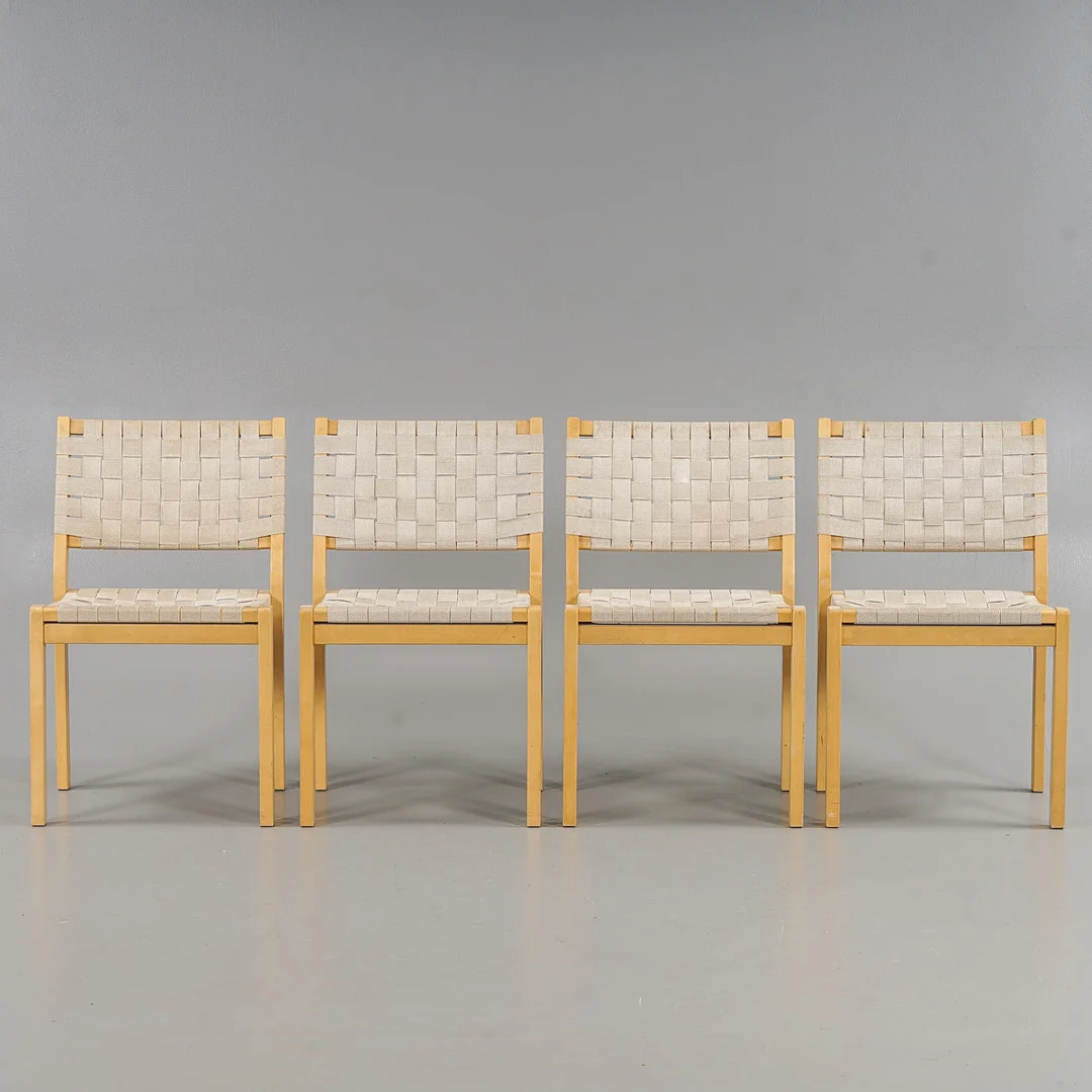 ALVAR AALTO. stolar, 4 st, "Modell 611", Artek, Finland. — Armchairs & Chairs — Karlstad Hammarö Auktionsverk