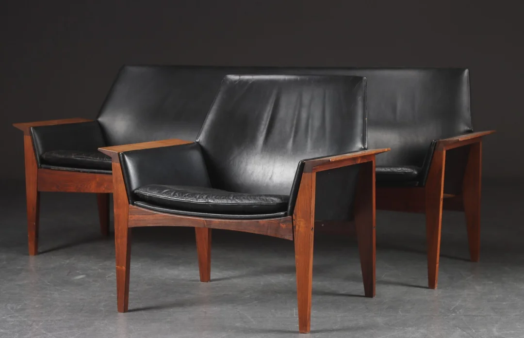Steen Østergaard for Jason Møbler. Three-person rosewood sofa and armchairs, model 'Senior' (2) — Furniture/Lounge suites, sofas — Lauritz