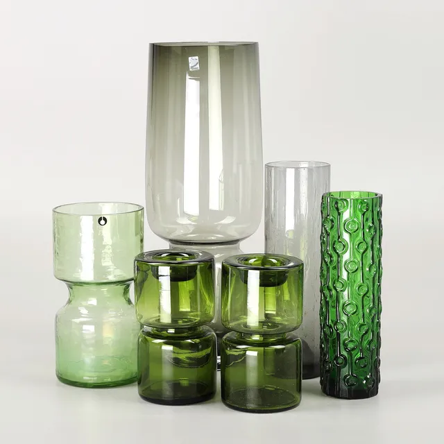 VASER och LJUSHÅLLARE, 6 st, glas, 1900-tal.