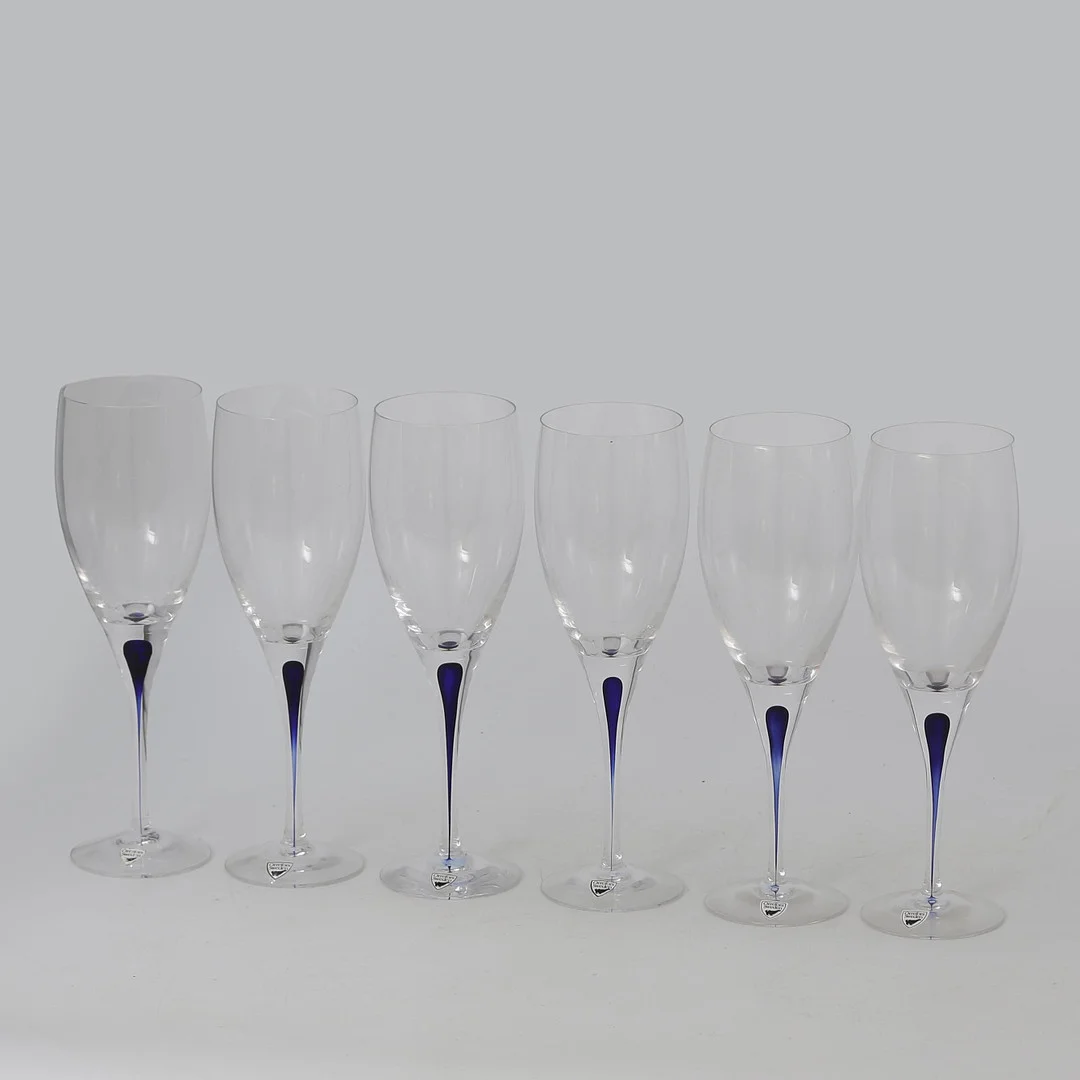 ERIKA LAGERBIELKE. INTERMEZZO, 6 VINGLAS (23,5 cm) ORREFORS. — Utility glass — Auktionskammaren Sydost Kalmar