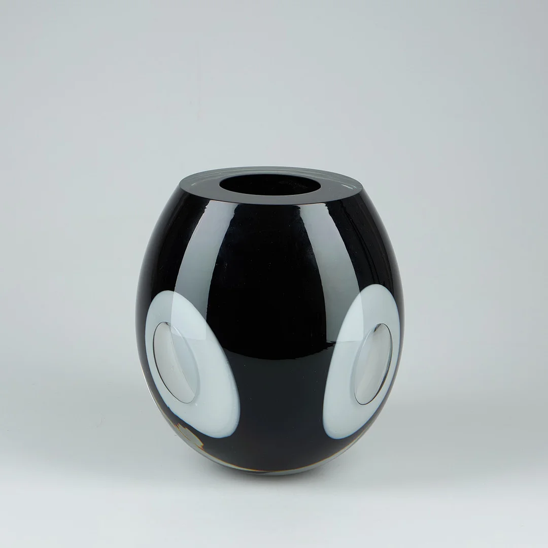 TIMO SARPANEVA. Glasskulptur, "Claritas", signerad Timo Sarpaneva, Iittala 1986 C/81. — Art glass — Stockholms Auktionsverk Helsinki