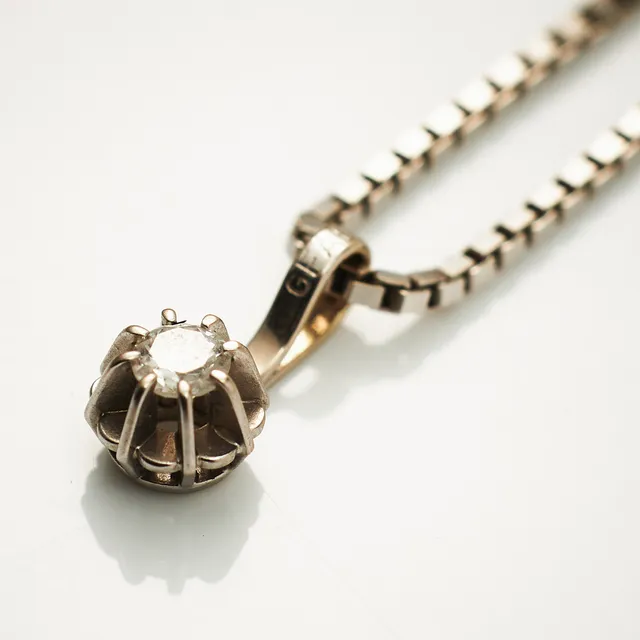 HÄNGE, briljant 0,08 ct, KEDJA, 18 k vitguld, venetiansk länk.