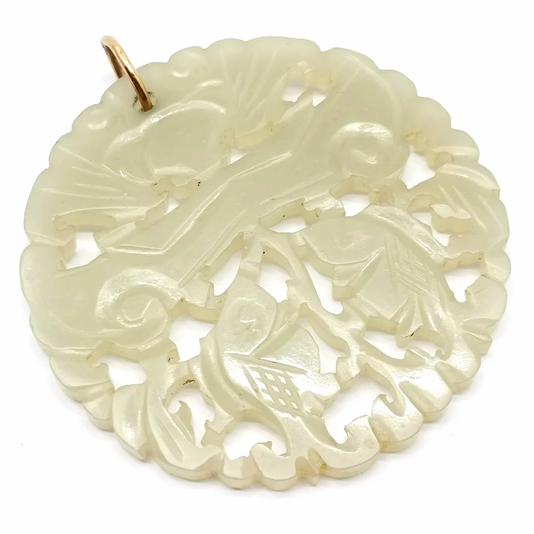 *CHINESE HAND CARVED JADE PANEL PENDANT. — Brooches & Pendants — Acreman St Auctioneers & Valuers