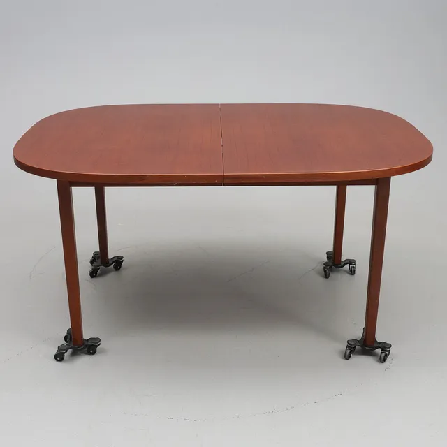 MATSALSBORD. Teak, 1960-tal, med iläggsskivor.