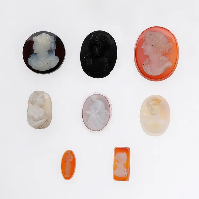 Eight carved agate cameos, 18th and 19th centuries.