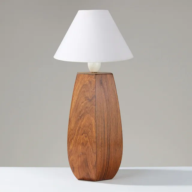 Sekskantet bordlampe af palisanderfiner, Skandinavien, 1900 tallets anden halvdel.