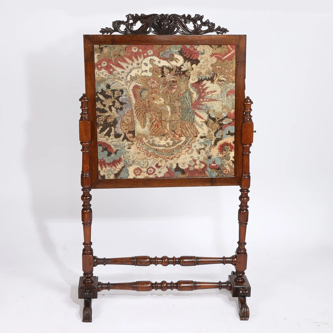 A VICTORIAN MAHOGANY FIRESCREEN. — Other — Bishop & Miller