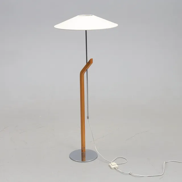 LARS BESSFELT. Golvlampa, "Hockey", Atelje Lyktan, ställbar höjd.