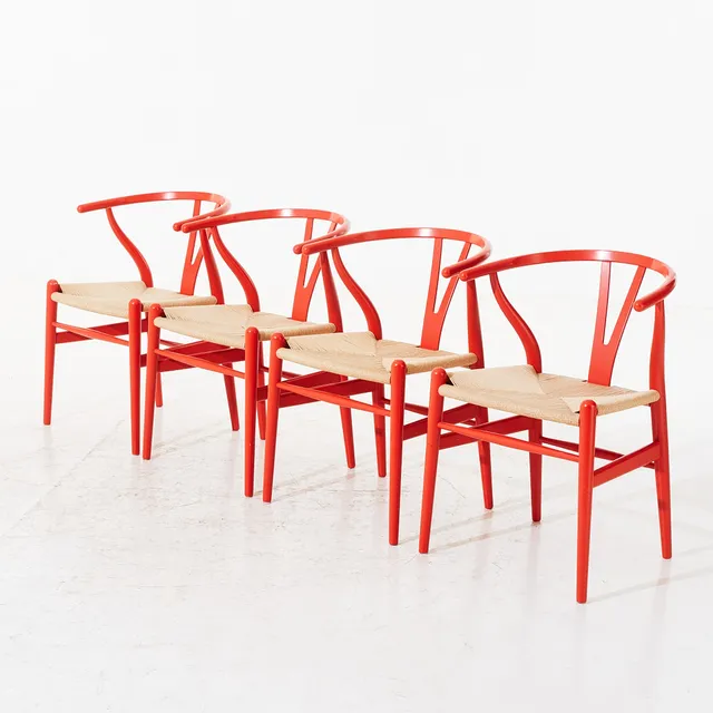 HANS WEGNER. "Y-stolen", 4 st, CH24, för Carl Hansen, etikettmärkta, rödlackerade stommar.