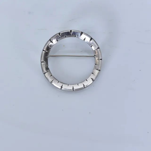 "DEN DANSKE" ELLA HANSEN. brosch, silver, Stockholm 1947.
