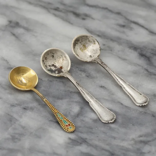 3 SMÅ SALTSKEDAR, SILVER, RYSSLAND 875 & PARET JOHANNES SIGGAARD 1934/1935, DANMARK.