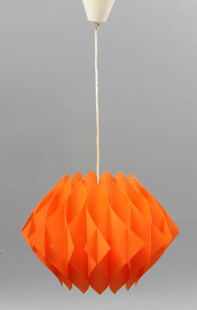 TAKLAMPA, plast, 1960/70-tal.
