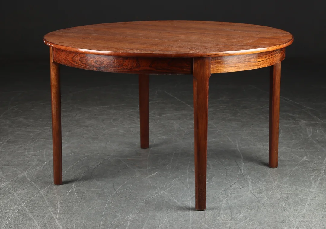 Cirkulært spisebord af palisander med udtræk, 1960'erne — Furniture/Dining tables, dining room furniture — Lauritz