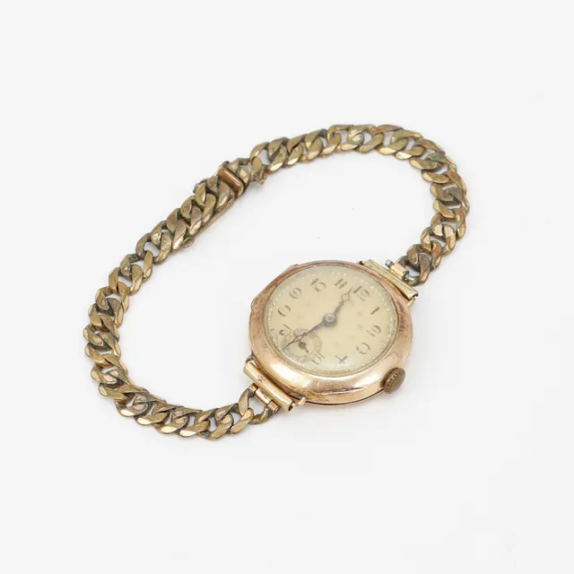 ARMBANDSUR, boett i 14k guld, manuell. Totalvikt ca 19 gram.