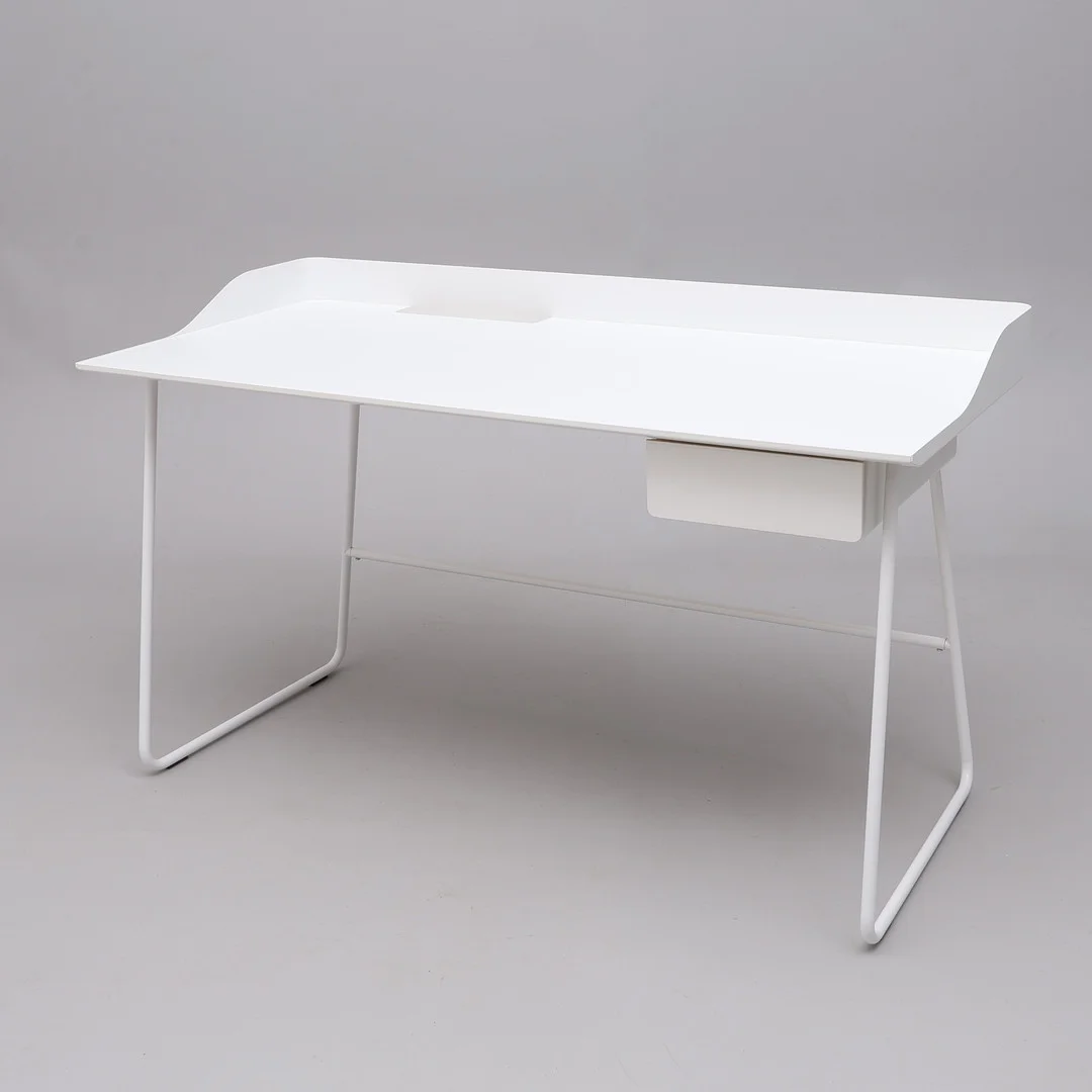 STINA SANDWALL. SKRIVBORD, "OVER TIME". — Tables — Crafoord Auktioner Lund