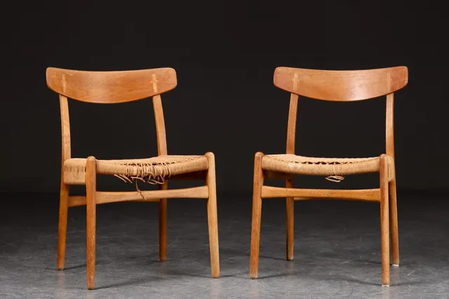 Hans J. Wegner. Et par stole, model CH-23 (2)