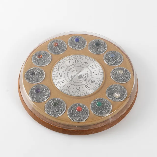 HARALD SALOMON. "Stjernetegnserien", 12 st, sterlingsilver, föreställande zodiakens stjärntecken.