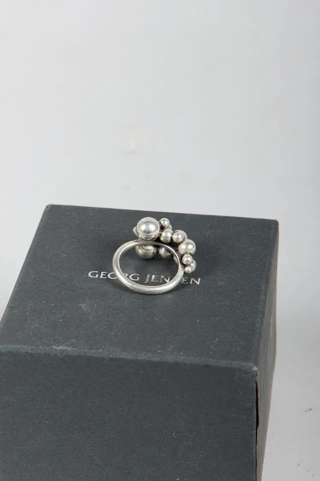 GEORG JENSEN. 'Moonlight Grapes', ring af sterling sølv.