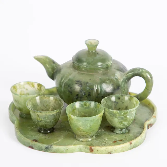 Miniatur-Teeservice, Nephrit-Jade, China, 20. Jh. (6).