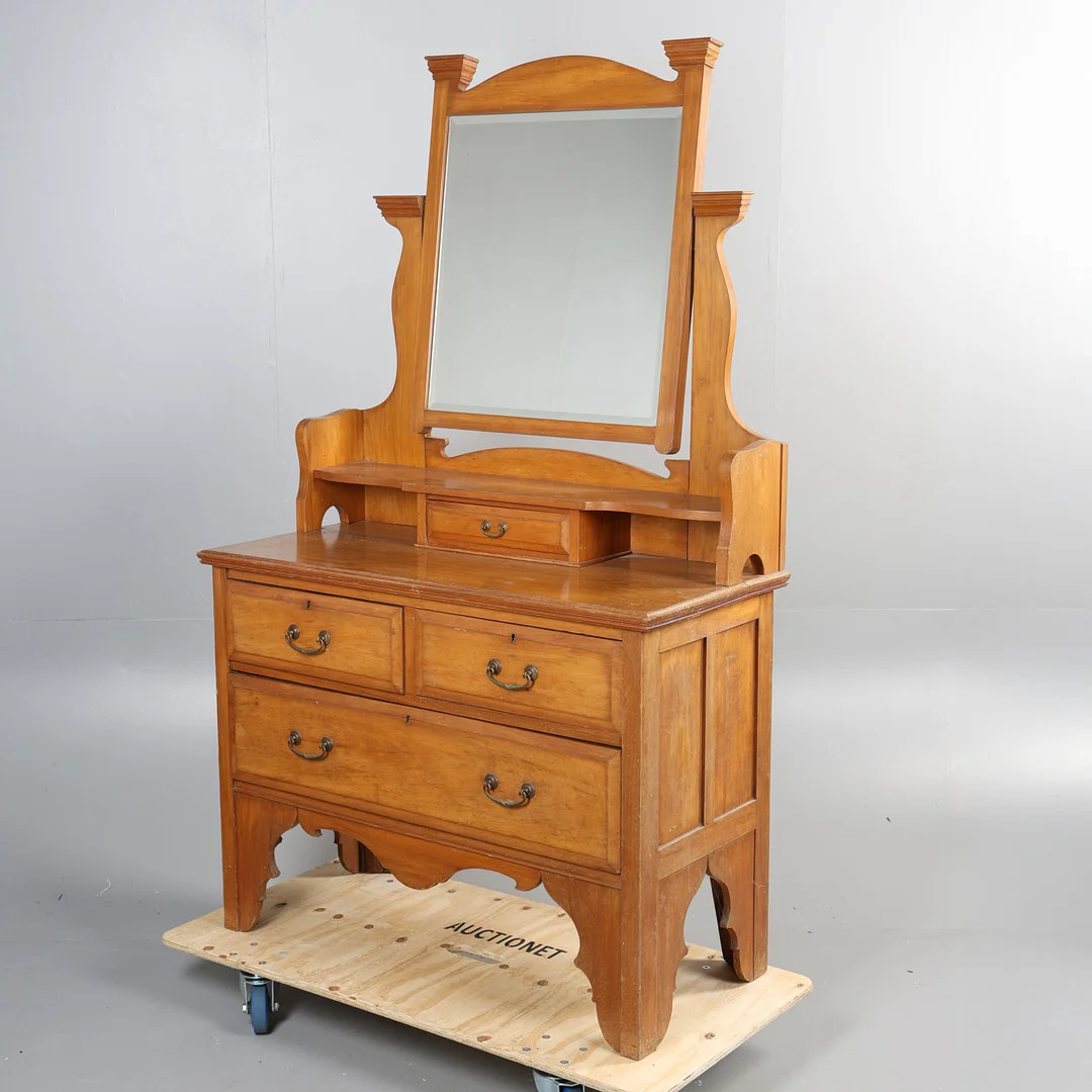 AN EDWARDIAN SATINWOOD DRESSING TABLE. — Tables — Bishop & Miller